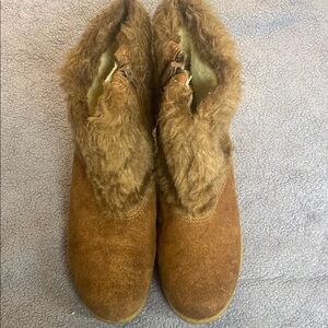 Brown Fur-Lined Women's Boots